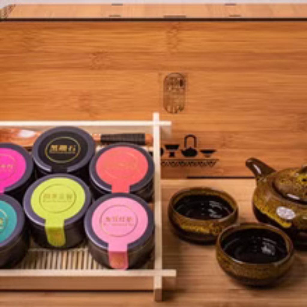 Yu Xi Selected Assorted Tea Leaves Gift Box (Includes Gift Bag)