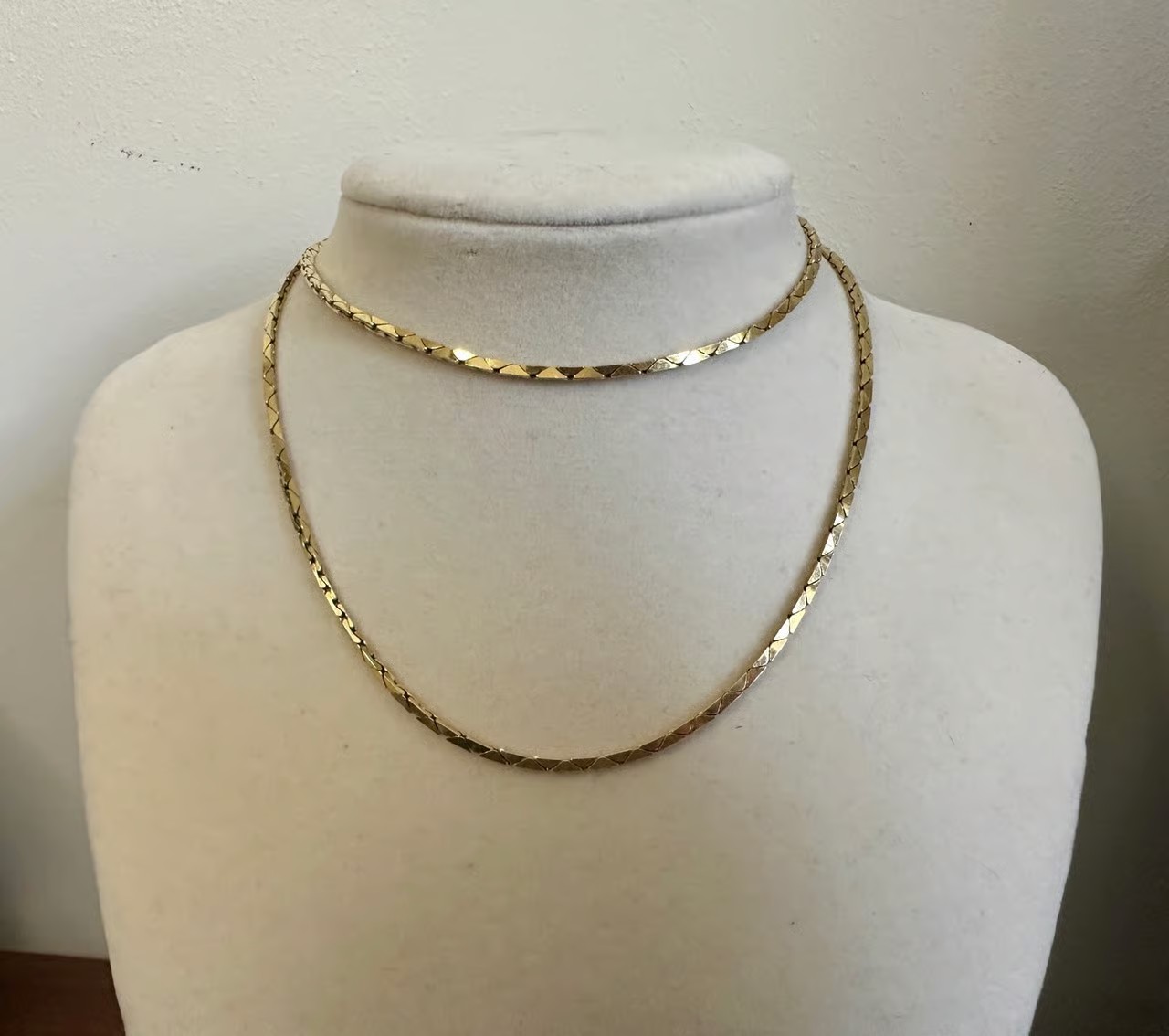 14k Yellow Gold Flat Chain Link Necklace 24" Long x 1.75mm wide / 13.7g
