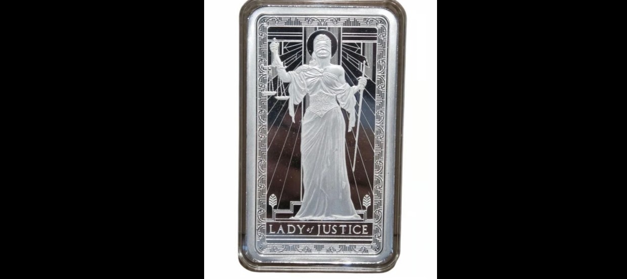 Pamp Lady Of Justice Silver Bar - 10 Oz New