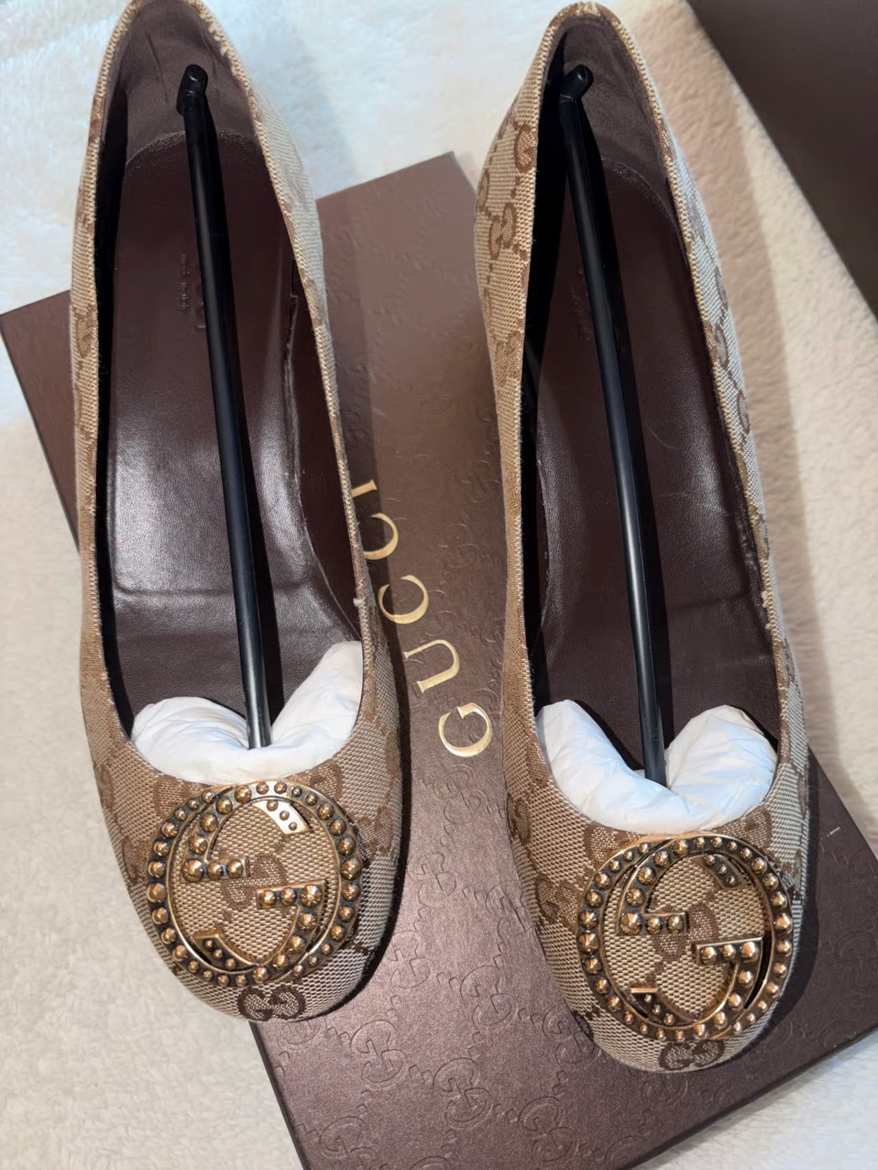 Gucci GG Canvas Pumps