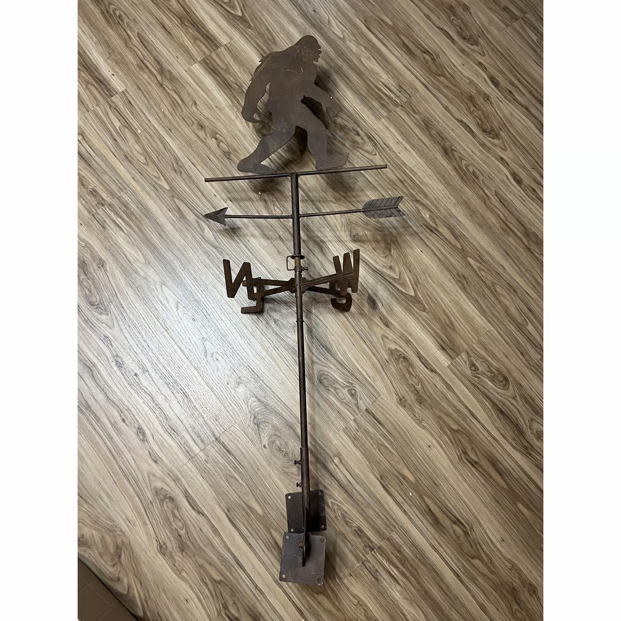 Bigfoot Sasquatch Metal Weathervane Roof Mount Outdoor Garden Yard Rustic Art