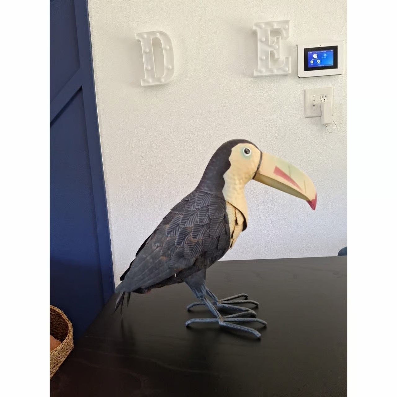 Tucan Bird Figure Garden Patio Den House Decor Life Size 20"L 3D Metal