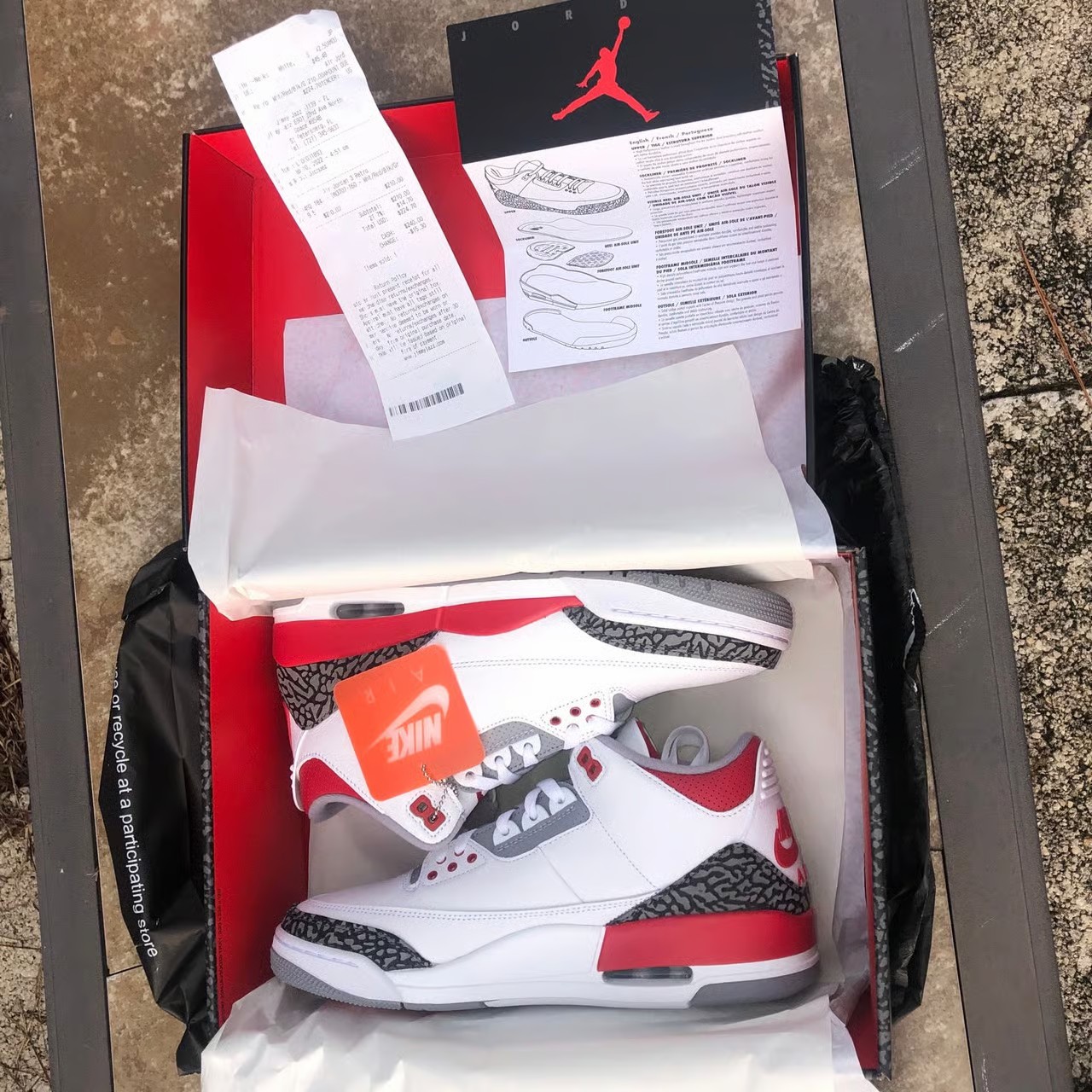 DS Nike Air Jordan Retro 3 Fire Red