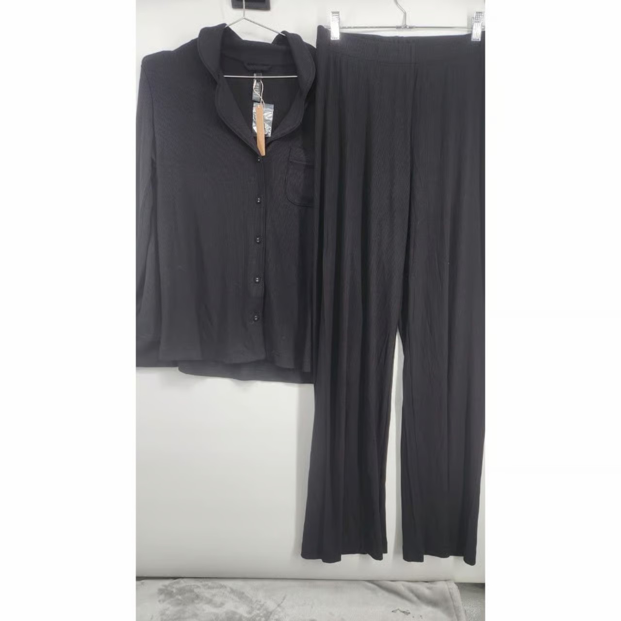 Skims Small Onyx Soft Lounge Sleep Set